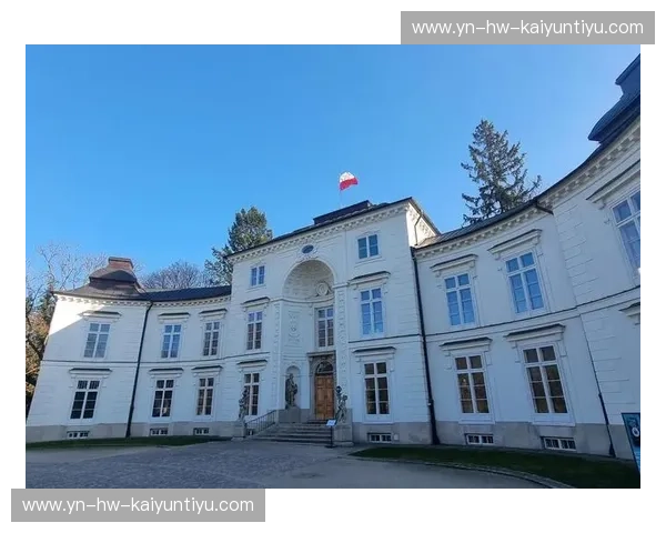 华沙往事：历史的回响与圣帕特里克节的喧嚣